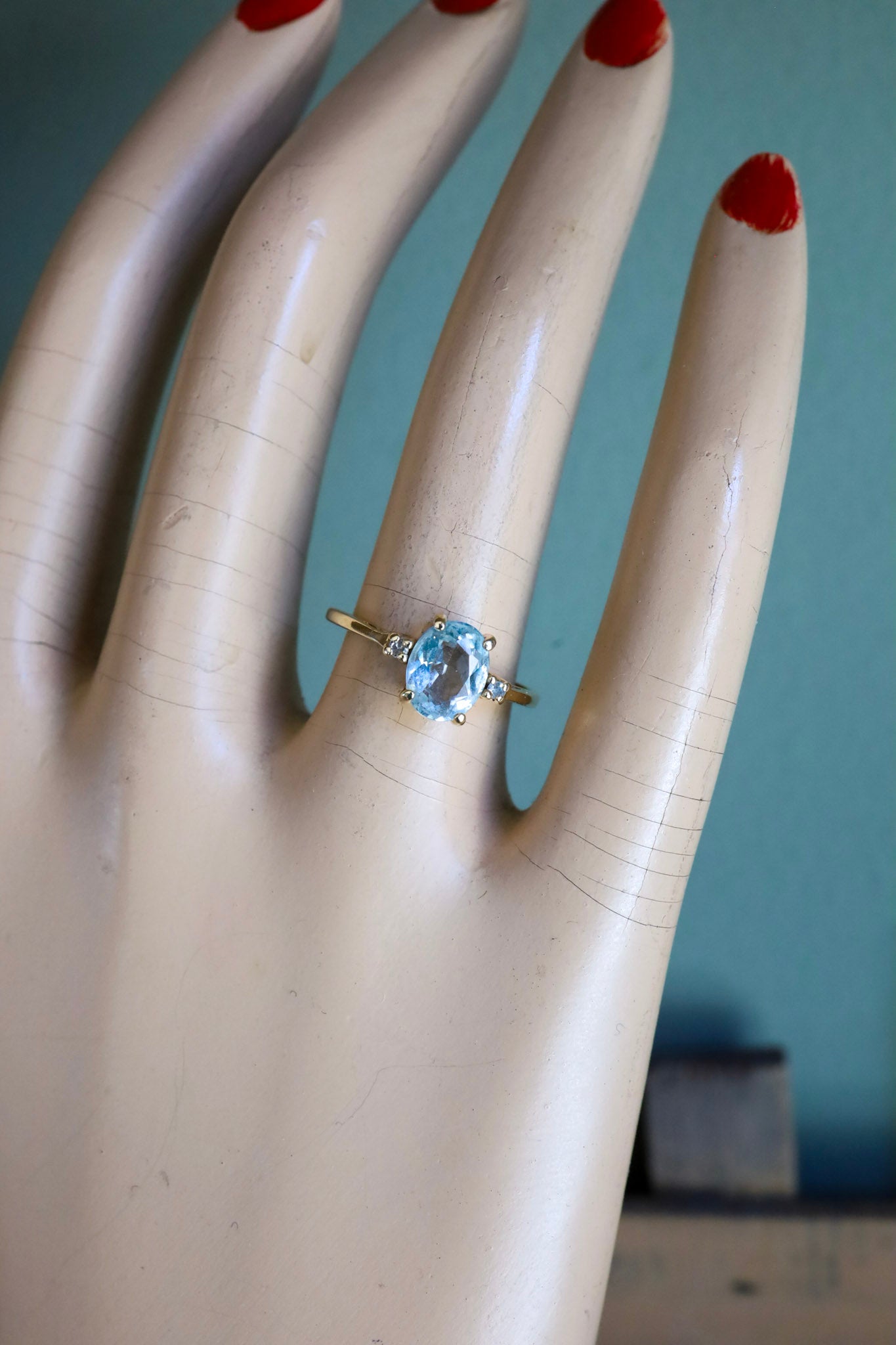 Vintage 14K Yellow Gold Aquamarine and Diamond Ring