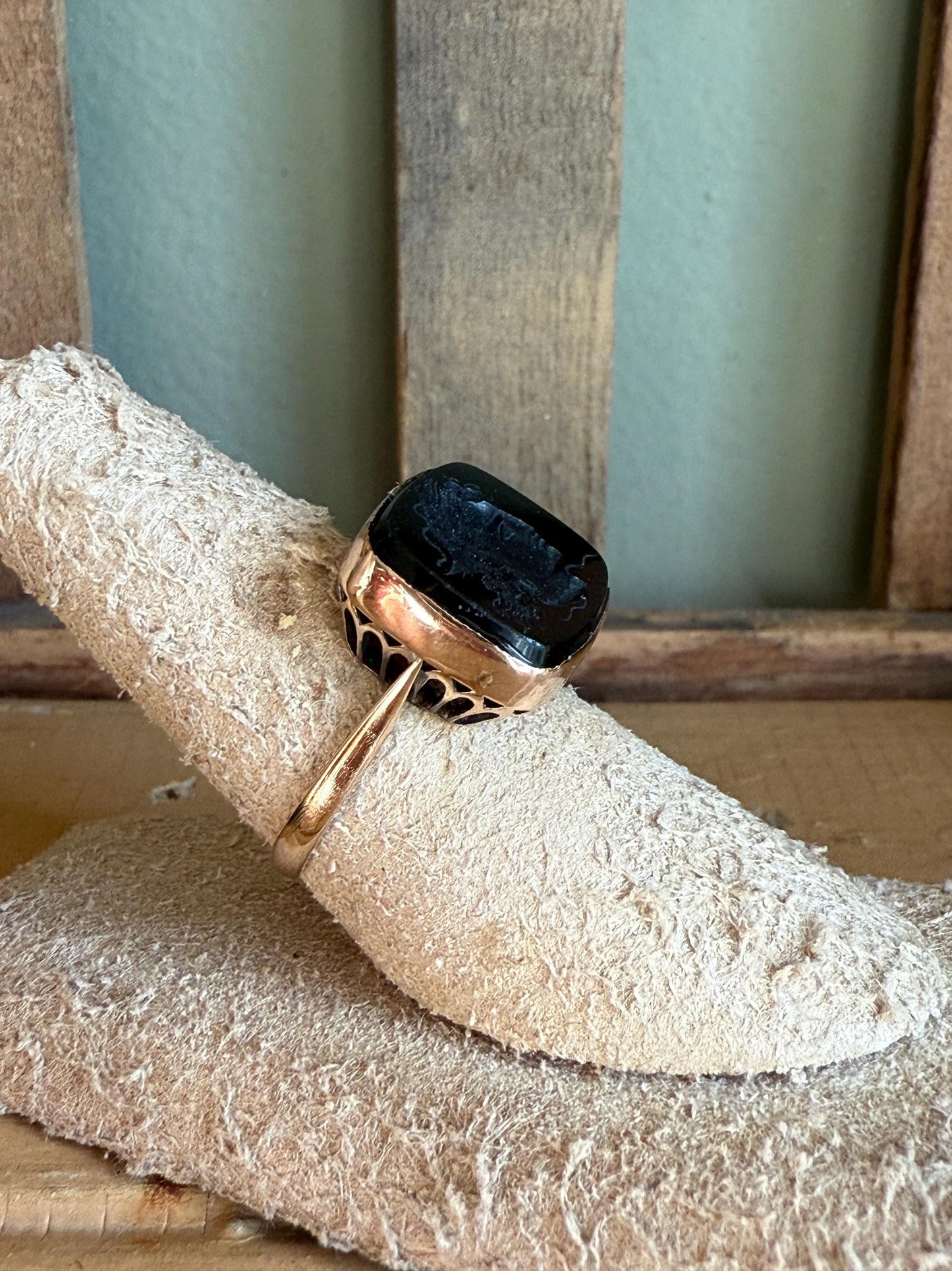 Antique Beautifully Carved Sardonyx Intagalio Ring in 14K Slight Rose Gold