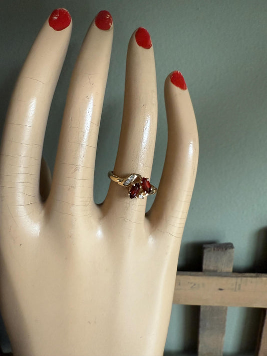Vintage 14K Yellow Gold Marquis Cut Garnets and Diamomd Ring