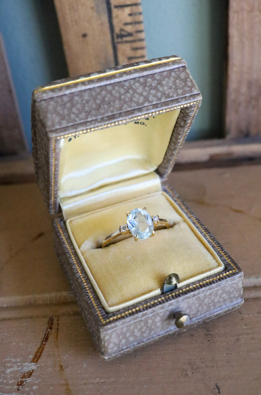 Vintage 14K Yellow Gold Aquamarine and Diamond Ring