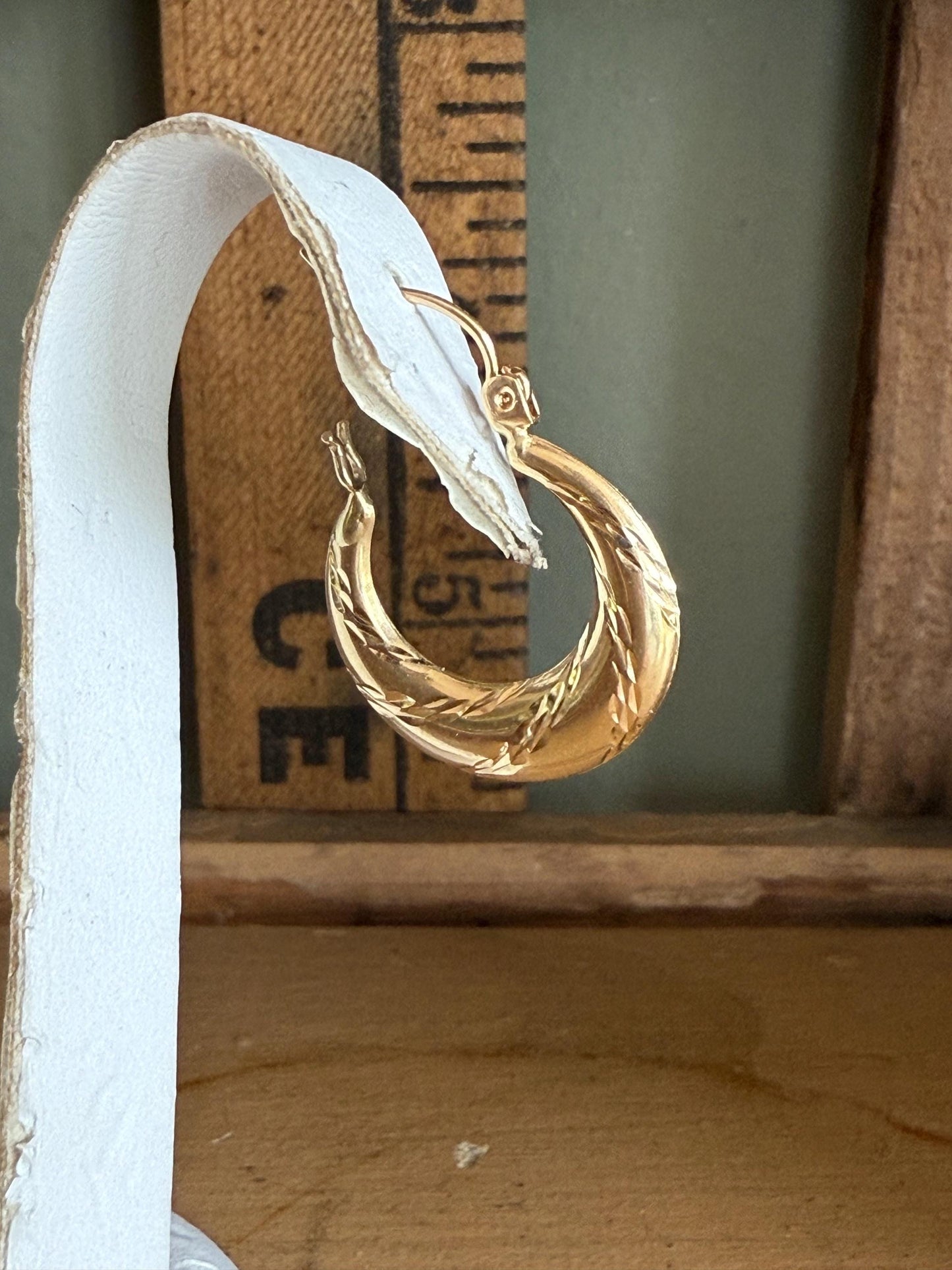 Vintage 14K Yellow Gold Hoop Earrings with Engraved Details