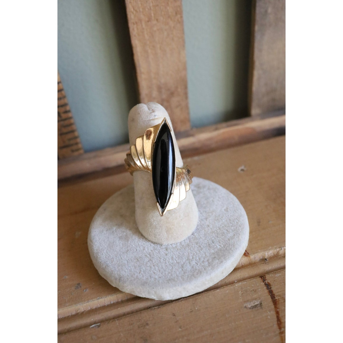 Vintage 14K Yellow Gold 1960-1970 Marquis Onyx Ring