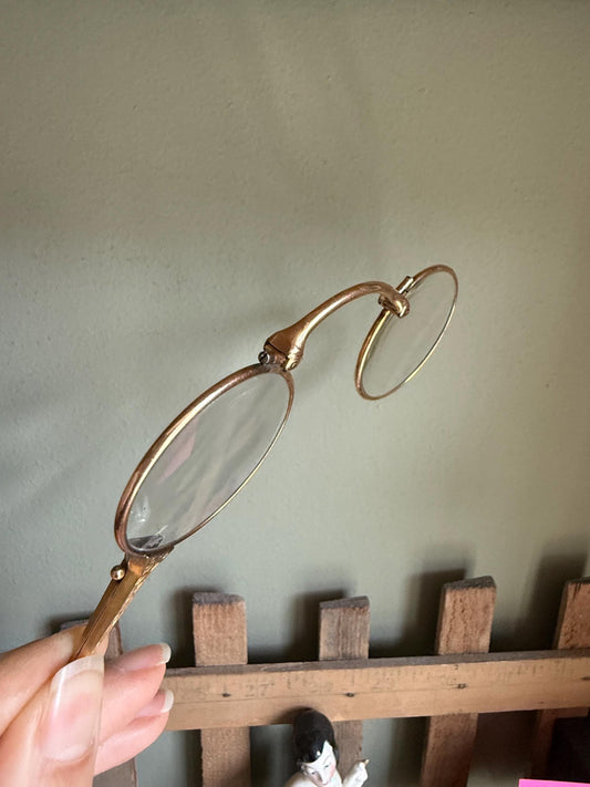 Antique Gold Filled Magnifying Eye Glass Collaspable Pendant