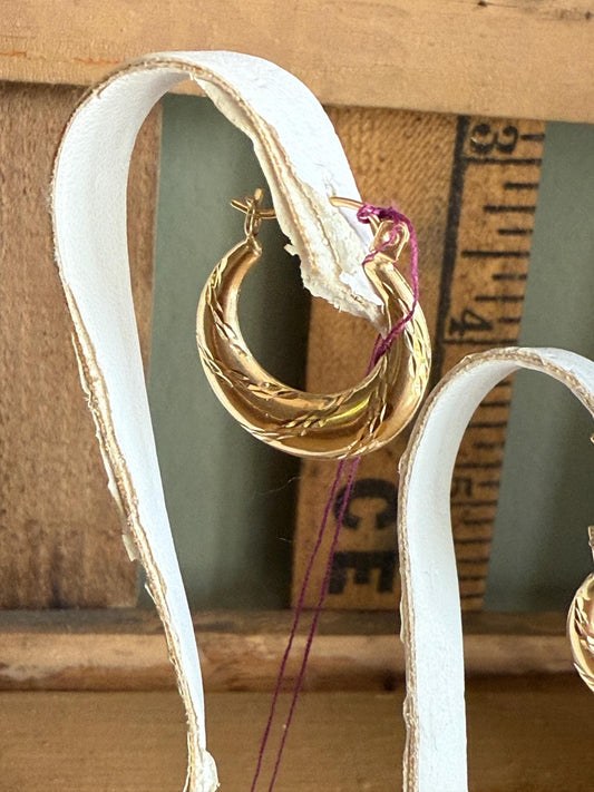 Vintage 14K Yellow Gold Hoop Earrings with Engraved Details