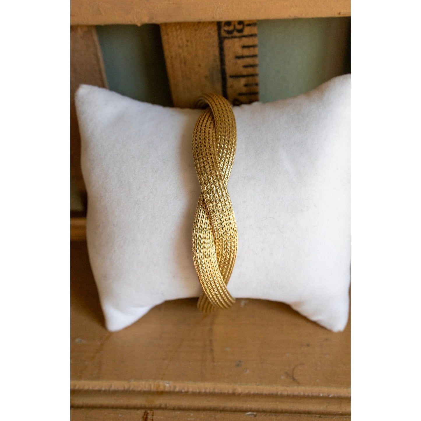 A Vintage 14K Yellow Gold Italian Woven Bracelet