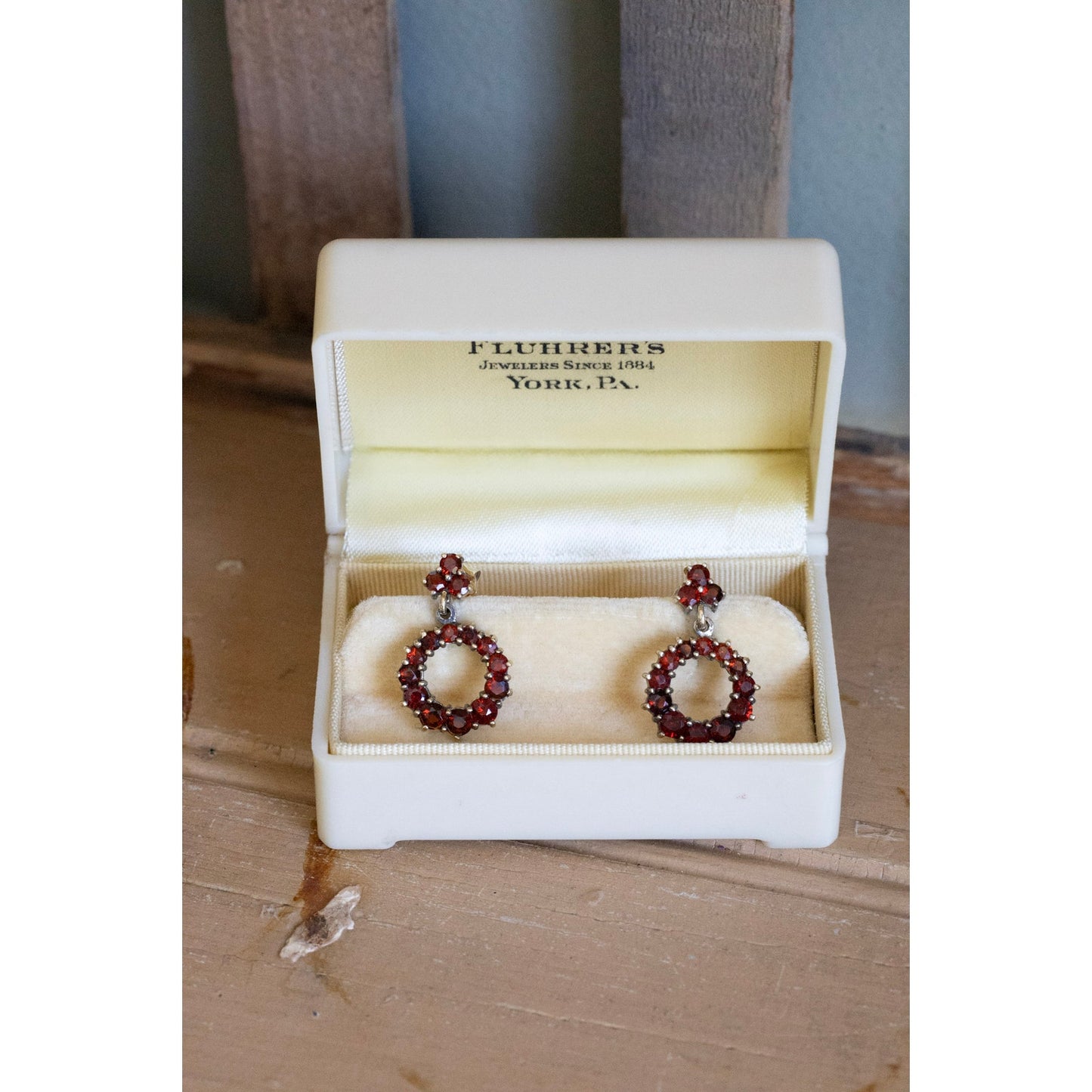 Vintage Pyrope Garnet Dangle Earrings in Gilt Sterling