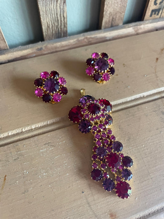 Swinging 1960's Purple and Red Rhinestone Pendant and Earrings Set