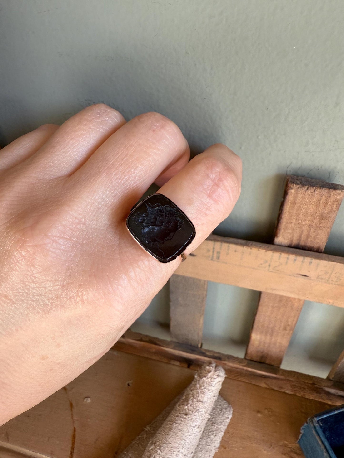 Antique Beautifully Carved Sardonyx Intagalio Ring in 14K Slight Rose Gold