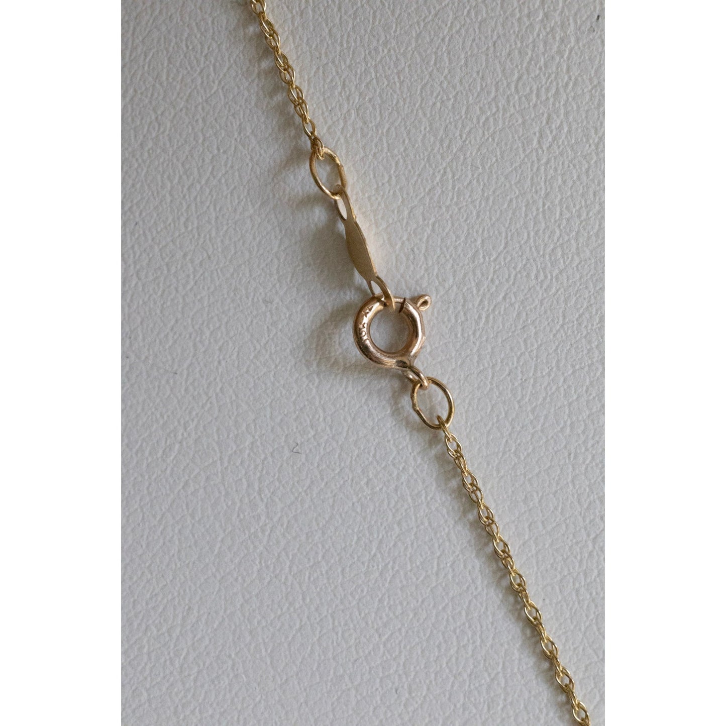 Unique 10K Yellow Gold Edwardian Amethyst Set Bar Pendant