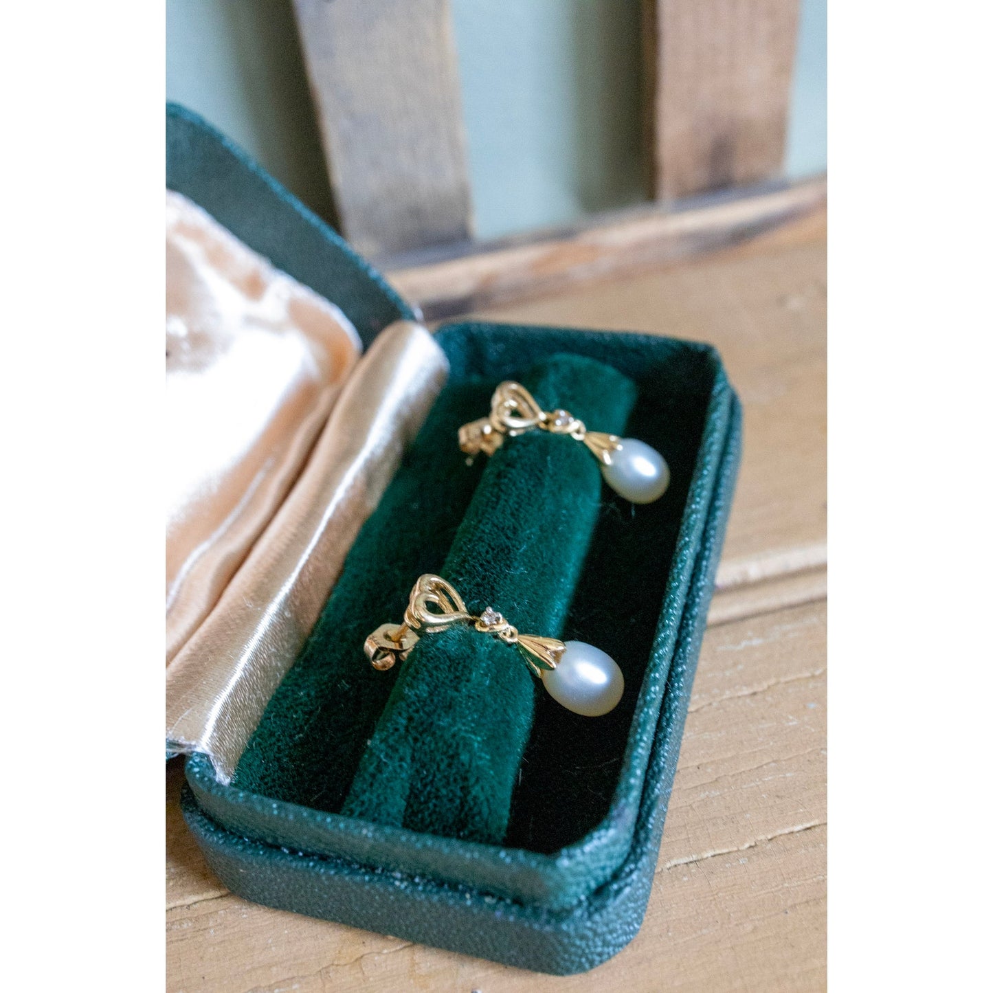 Vintage 14K Yellow Gold Diamond and Pearl Dangle Earrings