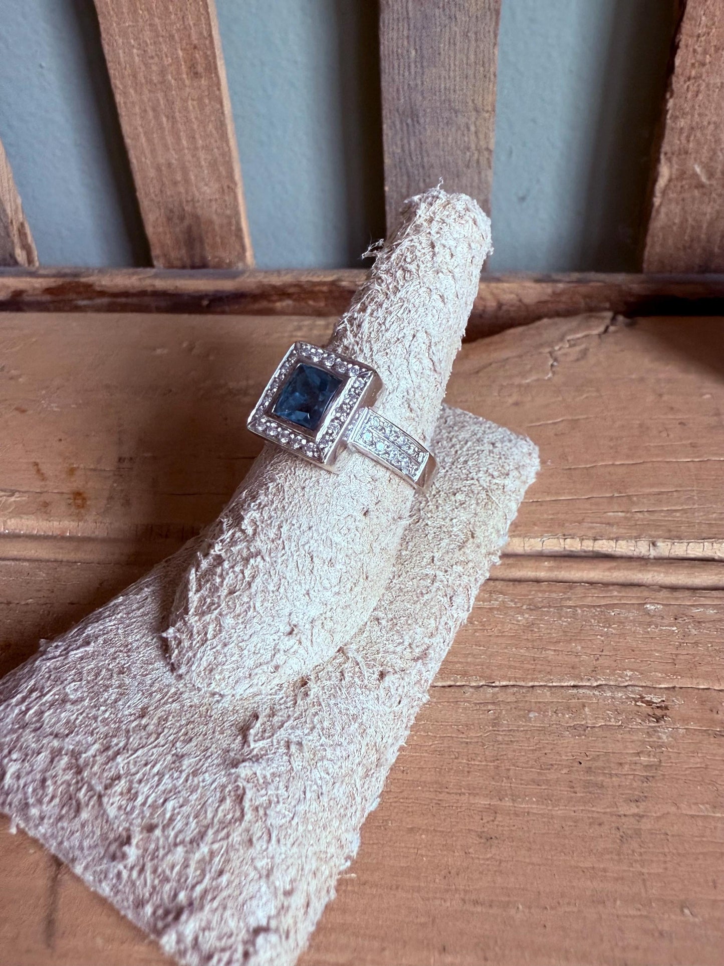 19K White Gold European Made Topaz Diamond Ring