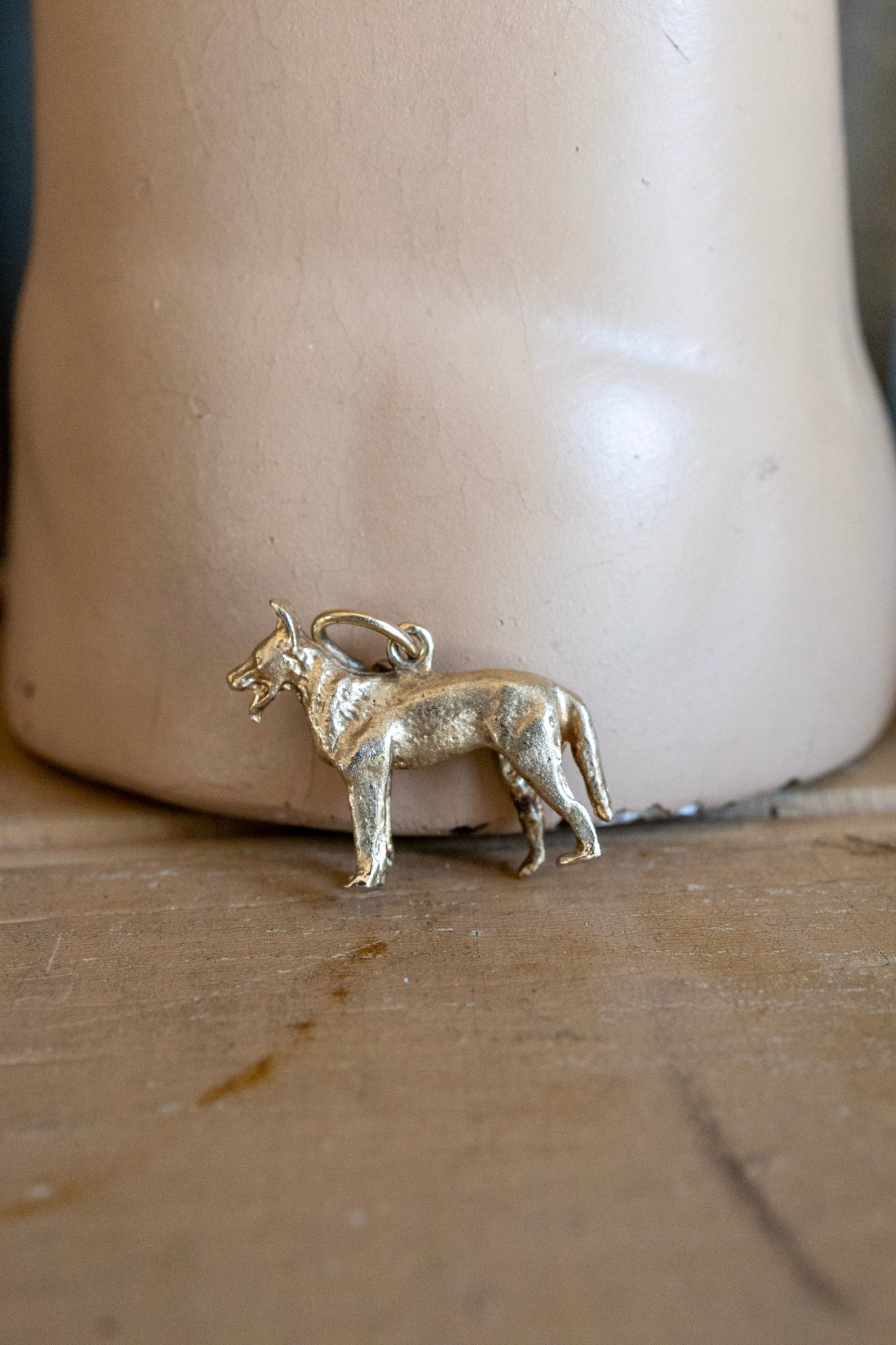 Vintage 14K Yellow Gold Solid German Shepard Dog Pendant Charm