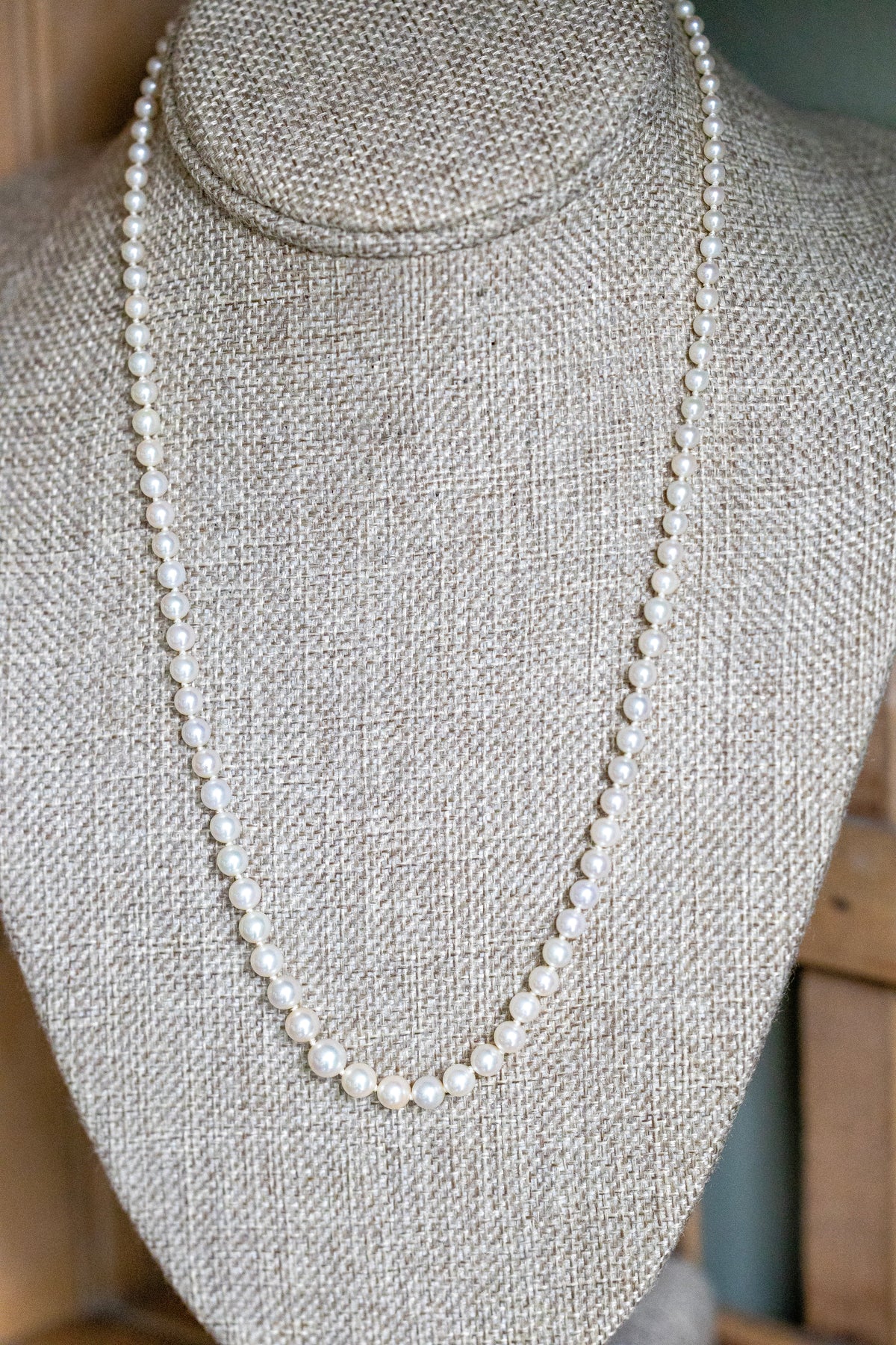 1930-1940 Vintage Graduated Cultured Pearl Necklace 20" Length