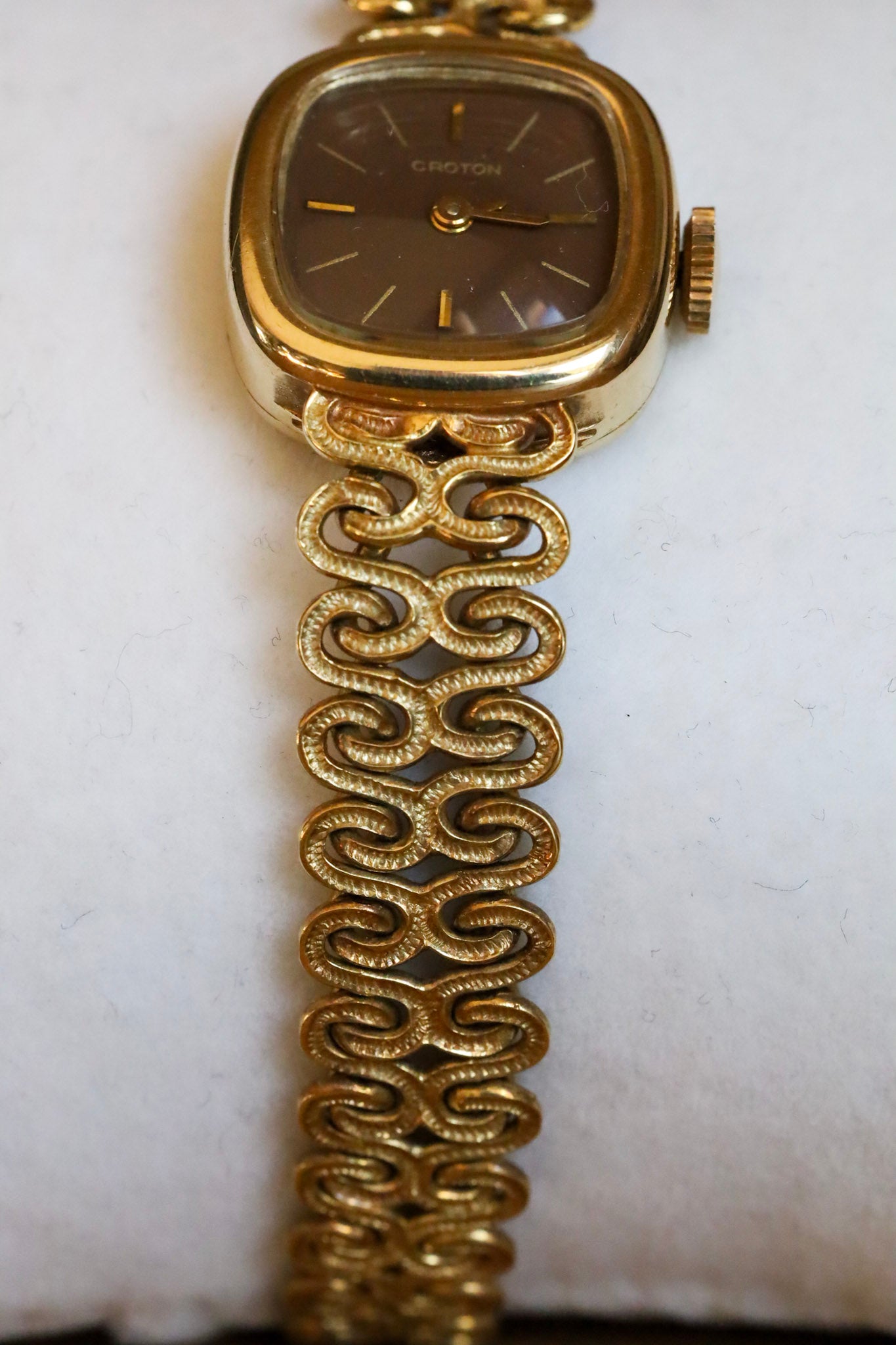 1960-1970 14K Yellow Gold Manual Wind Ladies Wrist Watch Working