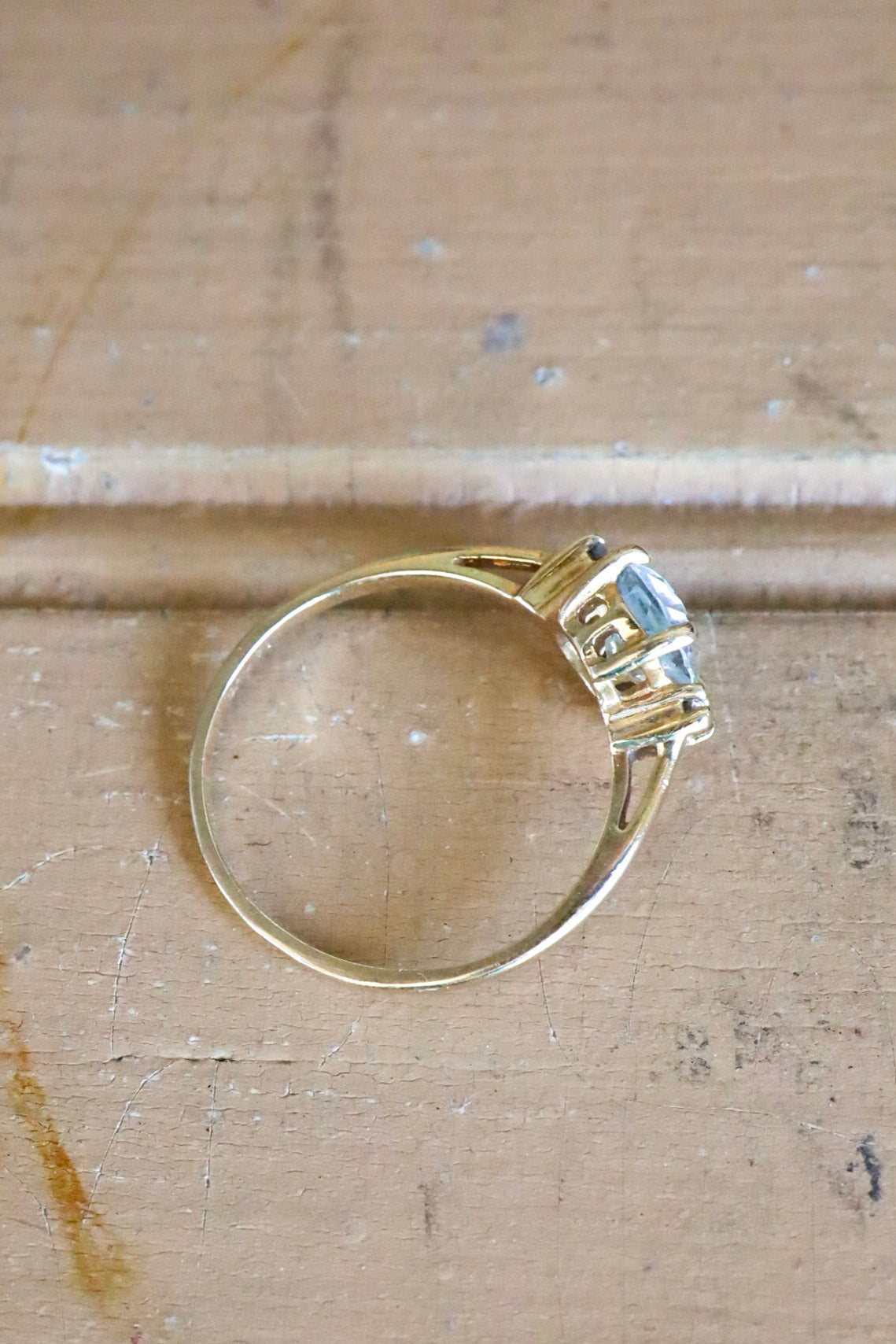 Vintage 14K Yellow Gold Aquamarine and Diamond Ring