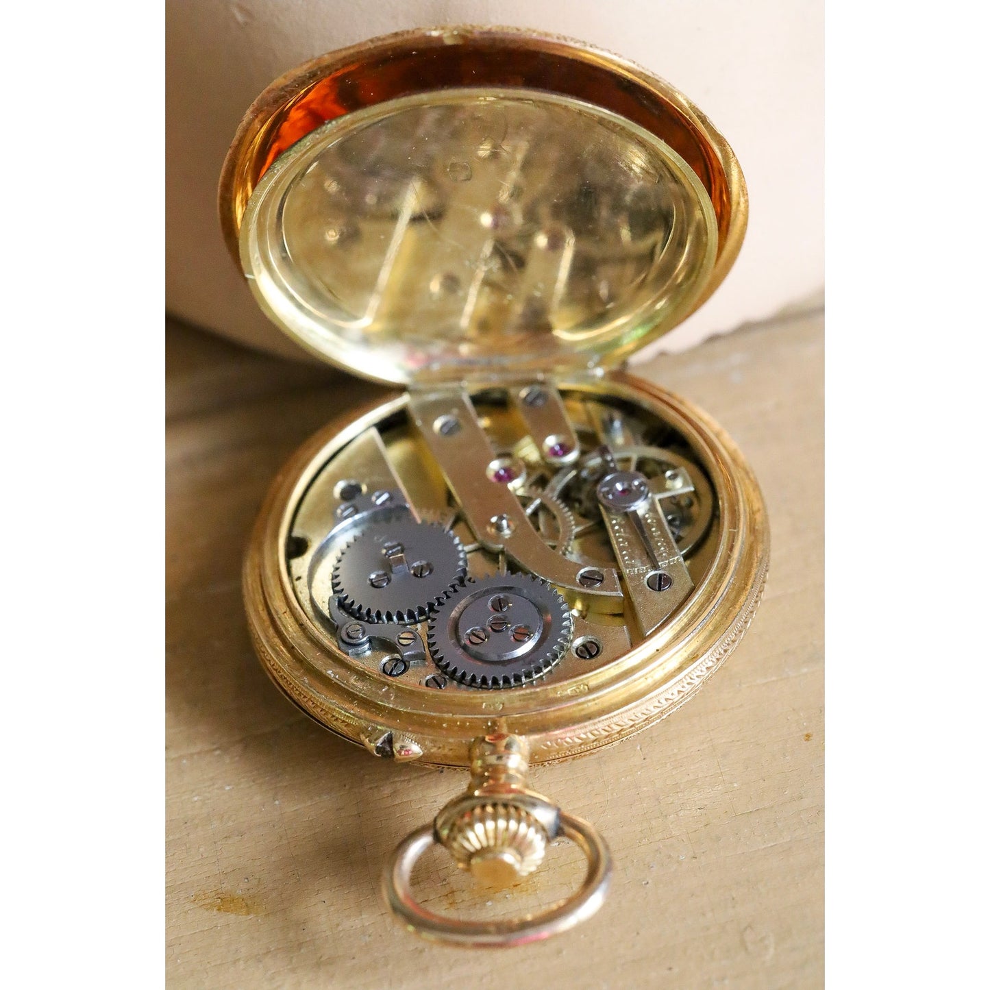 Gorgeous Antique 18K Solid Gold Case Working Closed Face Pocket Watch