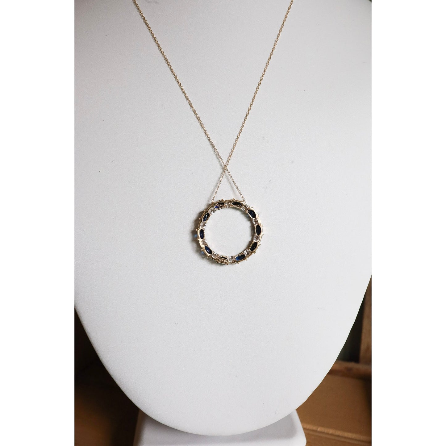 Vintage 14K Yellow Gold Natural Sapphire and Diamond Circle Necklace
