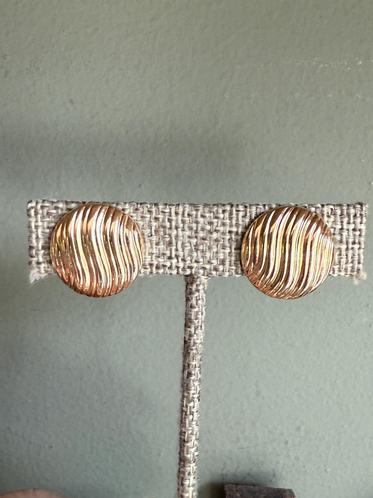 c1980 14K Yellow Gold Disc Clip Back Earrings