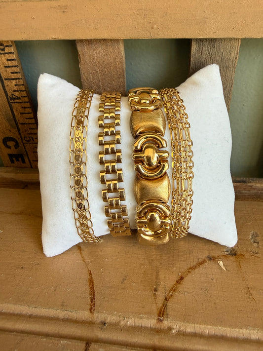 Pick a 14K Yellow Gold Vintage Link Bracelet c1990