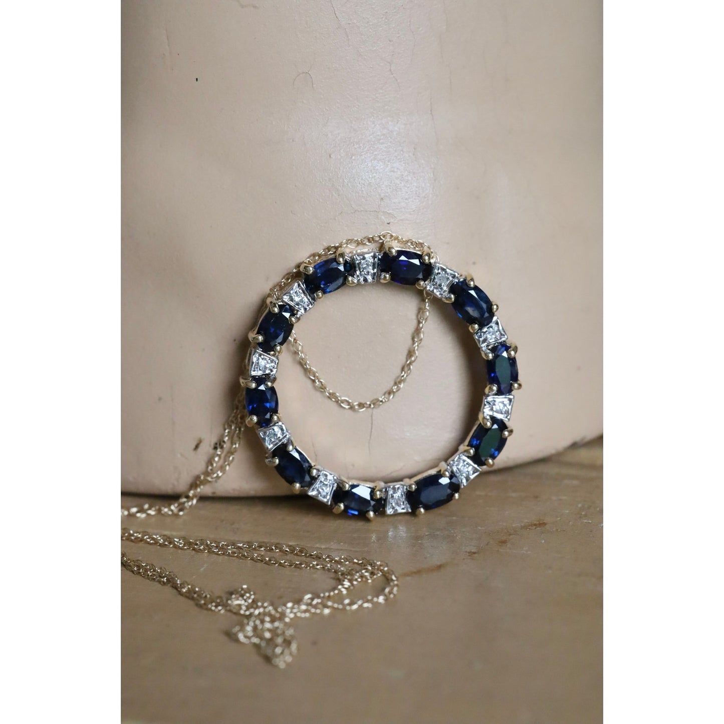 Vintage 14K Yellow Gold Natural Sapphire and Diamond Circle Necklace