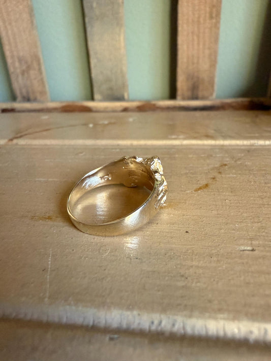 Vintage 14K Yellow Solid Gold Nugget Ring with .08 ct Natural Diamond