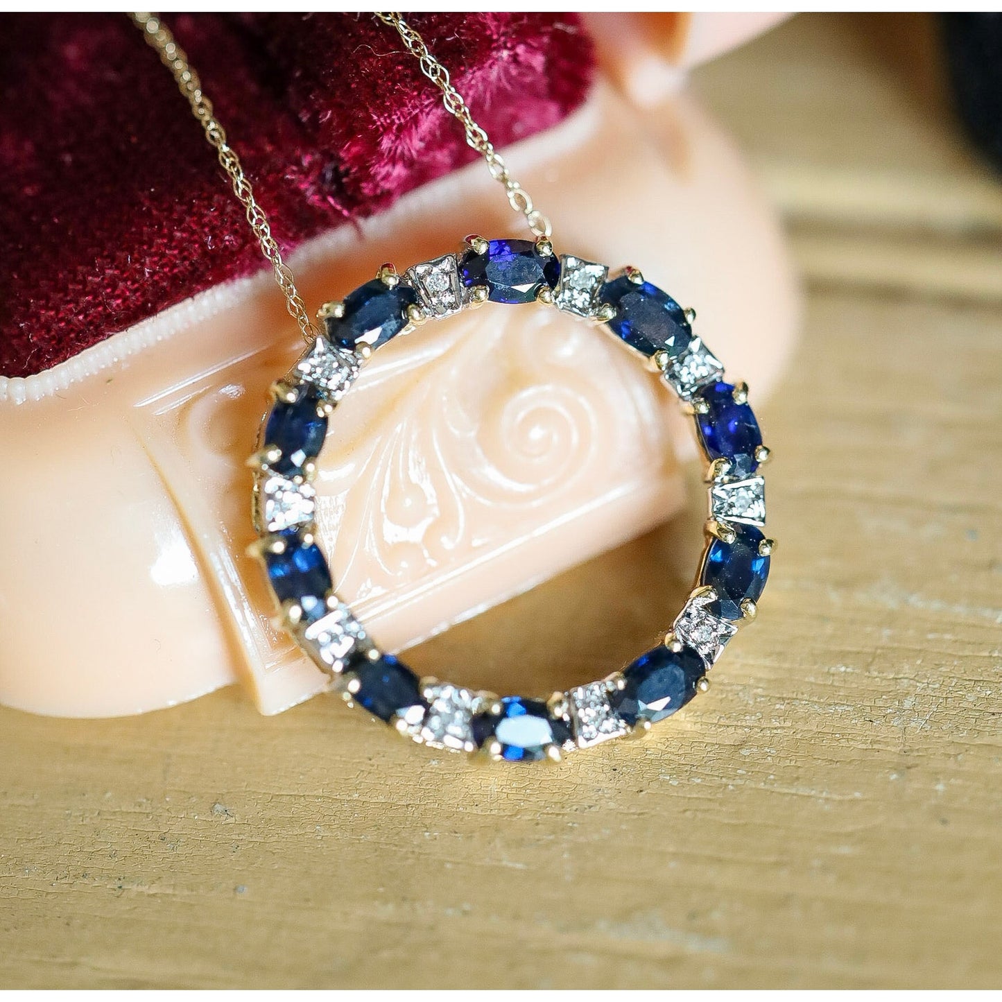 Vintage 14K Yellow Gold Natural Sapphire and Diamond Circle Necklace