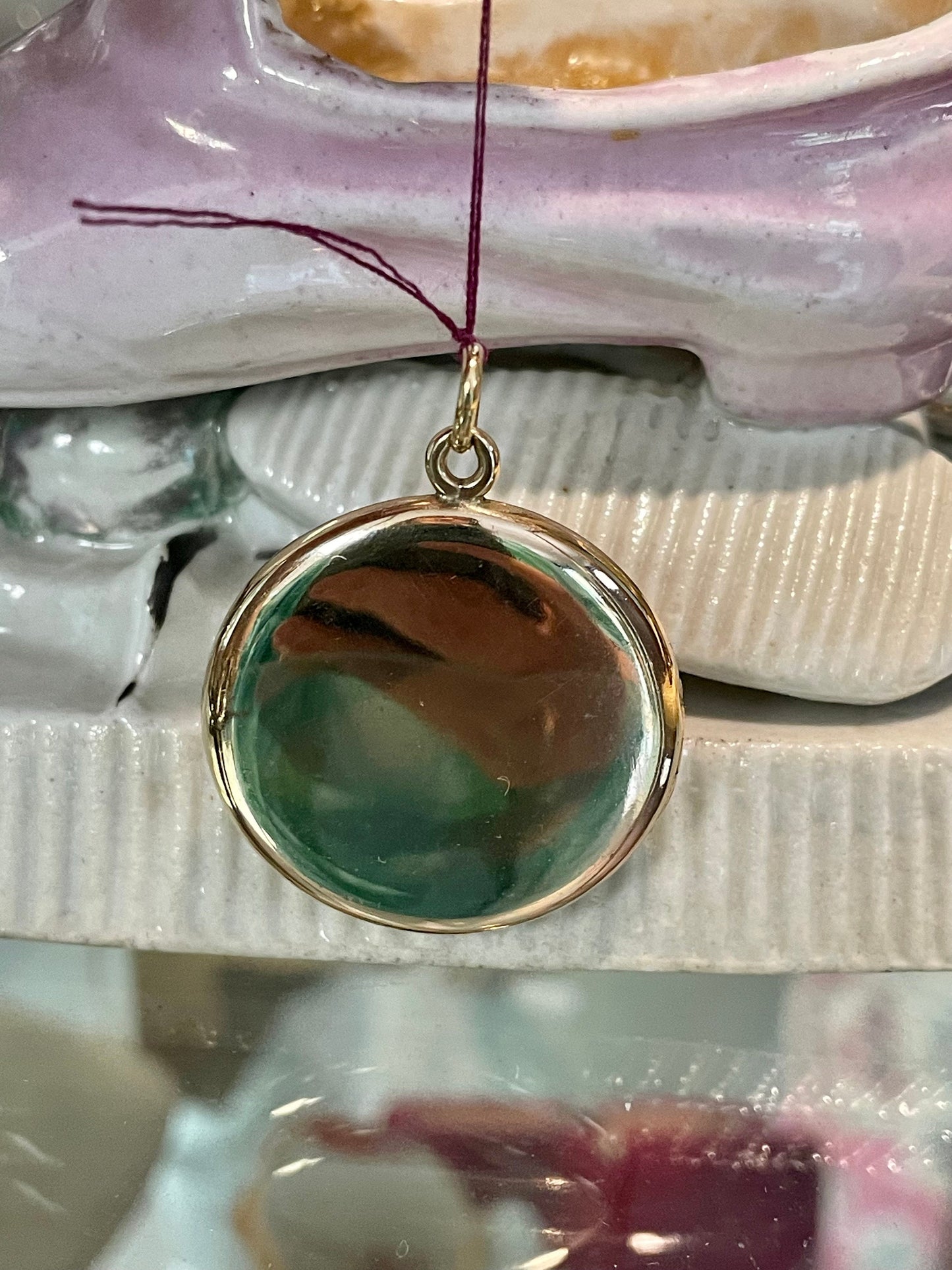 10K Yellow Gold Antique Art Nouveau Floral Diamond Round Locket