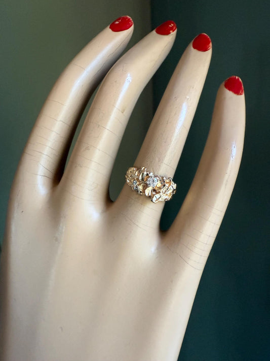 Vintage 14K Yellow Solid Gold Nugget Ring with .08 ct Natural Diamond