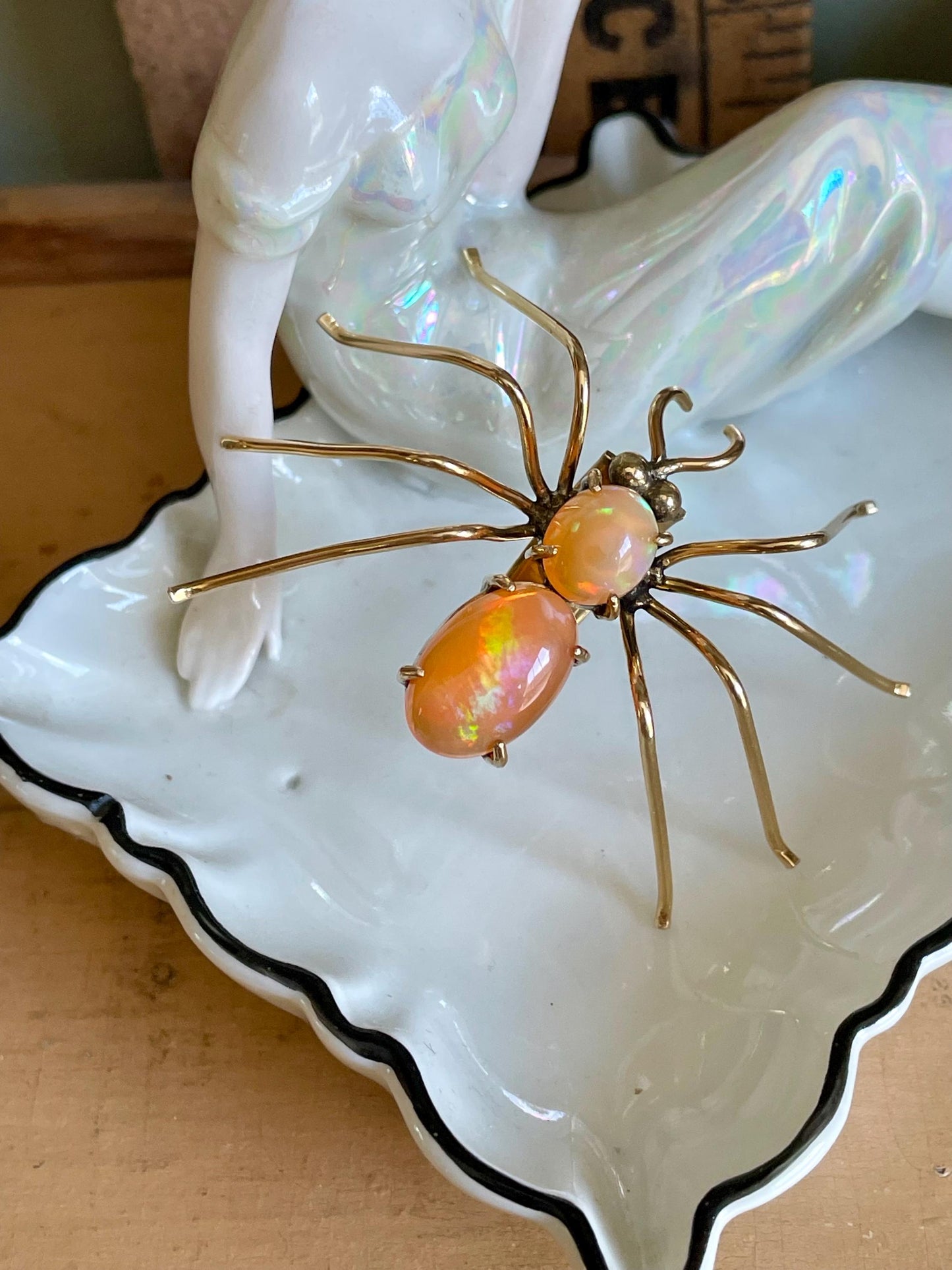 Vintage 14K Yellow Gold Mexican Opal Spider Pendant