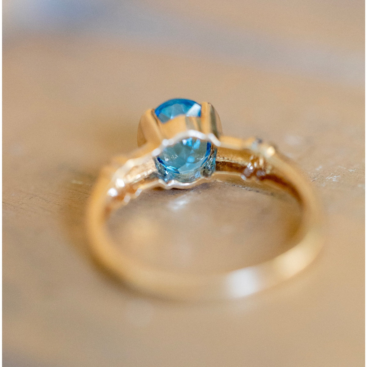 Vintage 10K Yellow Gold Oval Cut Blue Topaz Ring