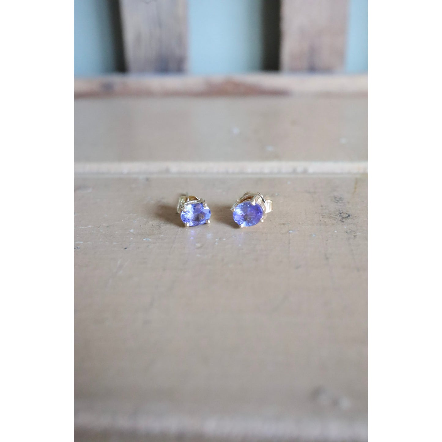 14K Yellow Gold Oval Tanzanite Gemstone Stud Earrings