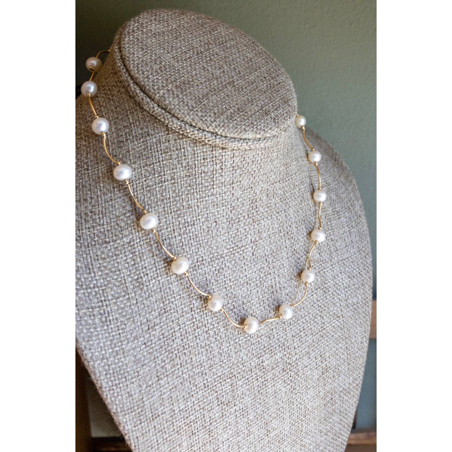 14K Yellow Gold Cultured Pearl Necklace 16" Length