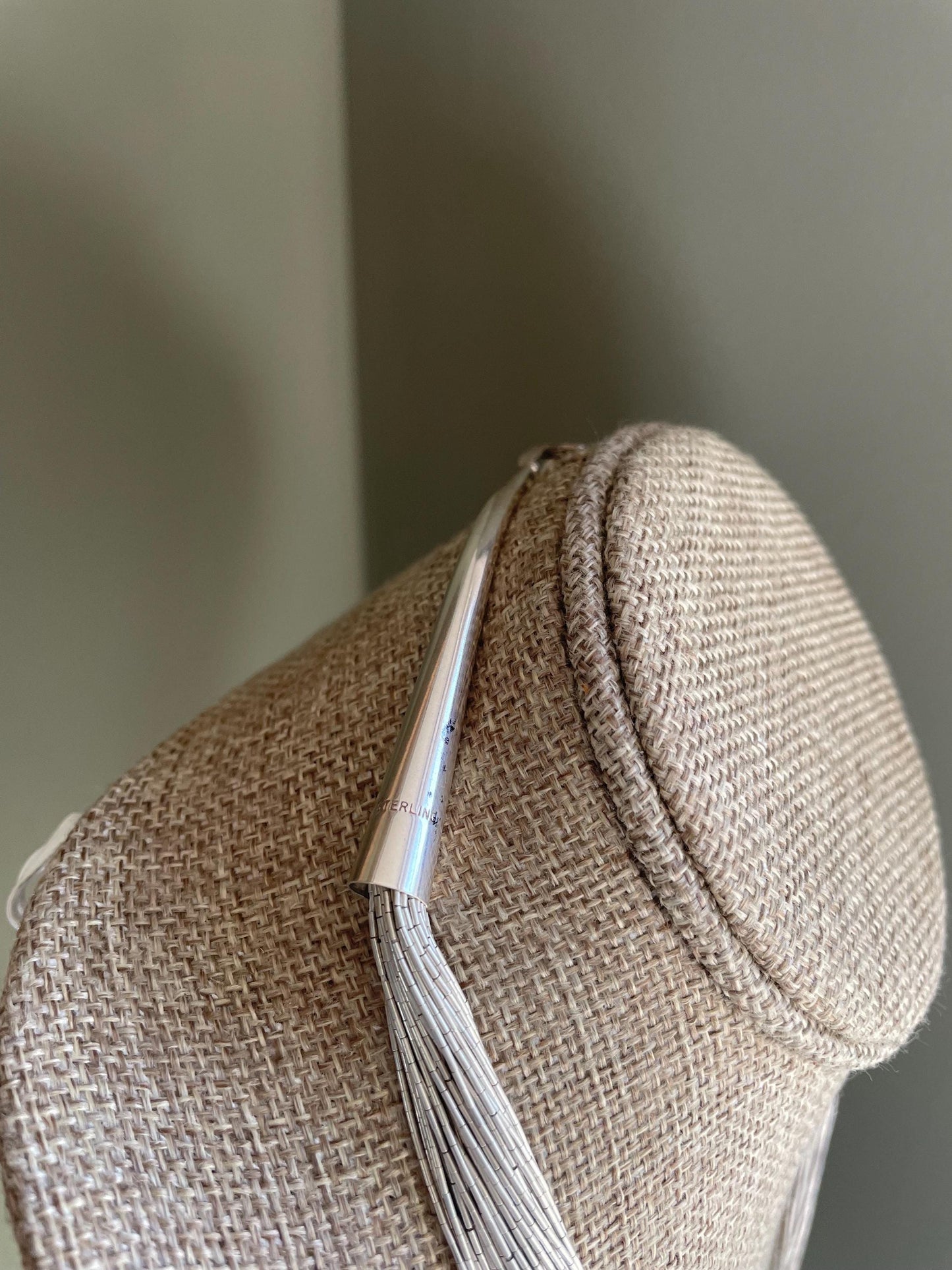 Vintage Native American Liquid Sterling Silver Heshi Necklace 50 Strands