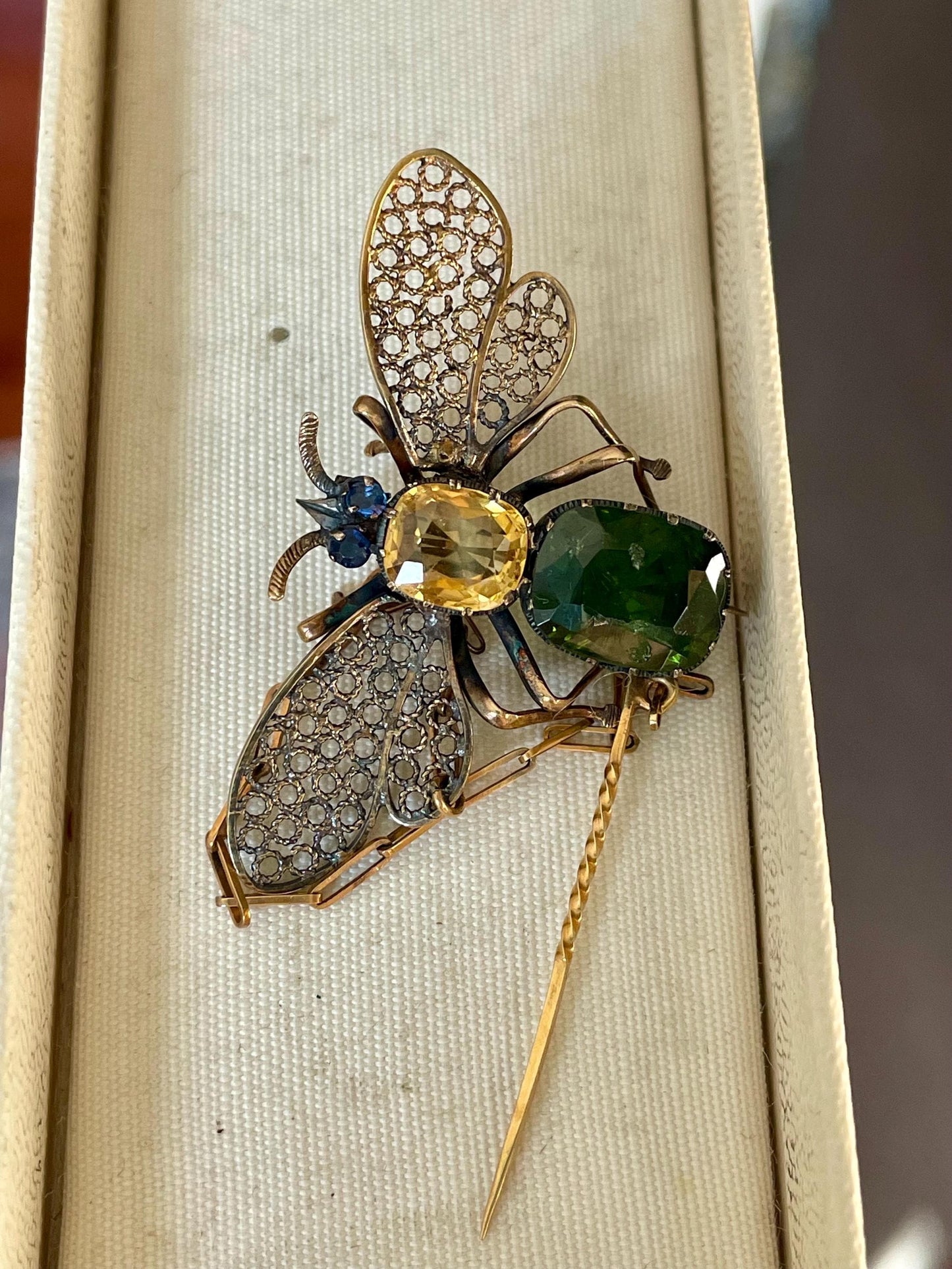 c1915 Edwardian 10K Yellow Gold Moth Butterfly Insect Brooch with Safety Pin