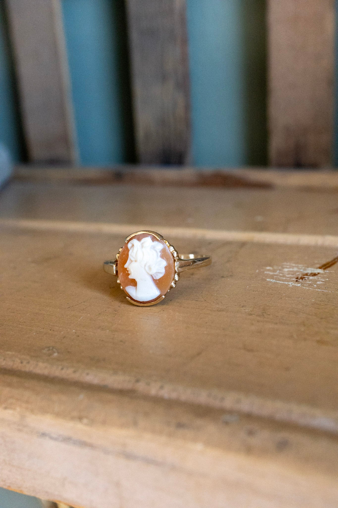 14K Yellow Gold Mid-Century Hand Carved Shell Cameo Ring