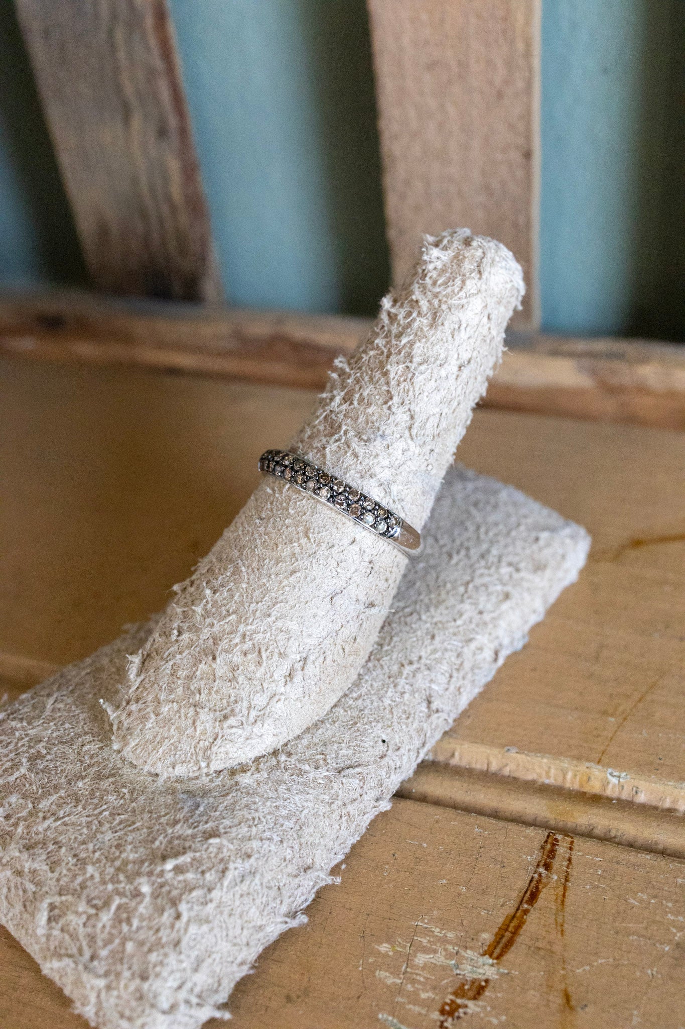 A Vintage 14K White Gold Band Set with Chocolate Natural Diamonds