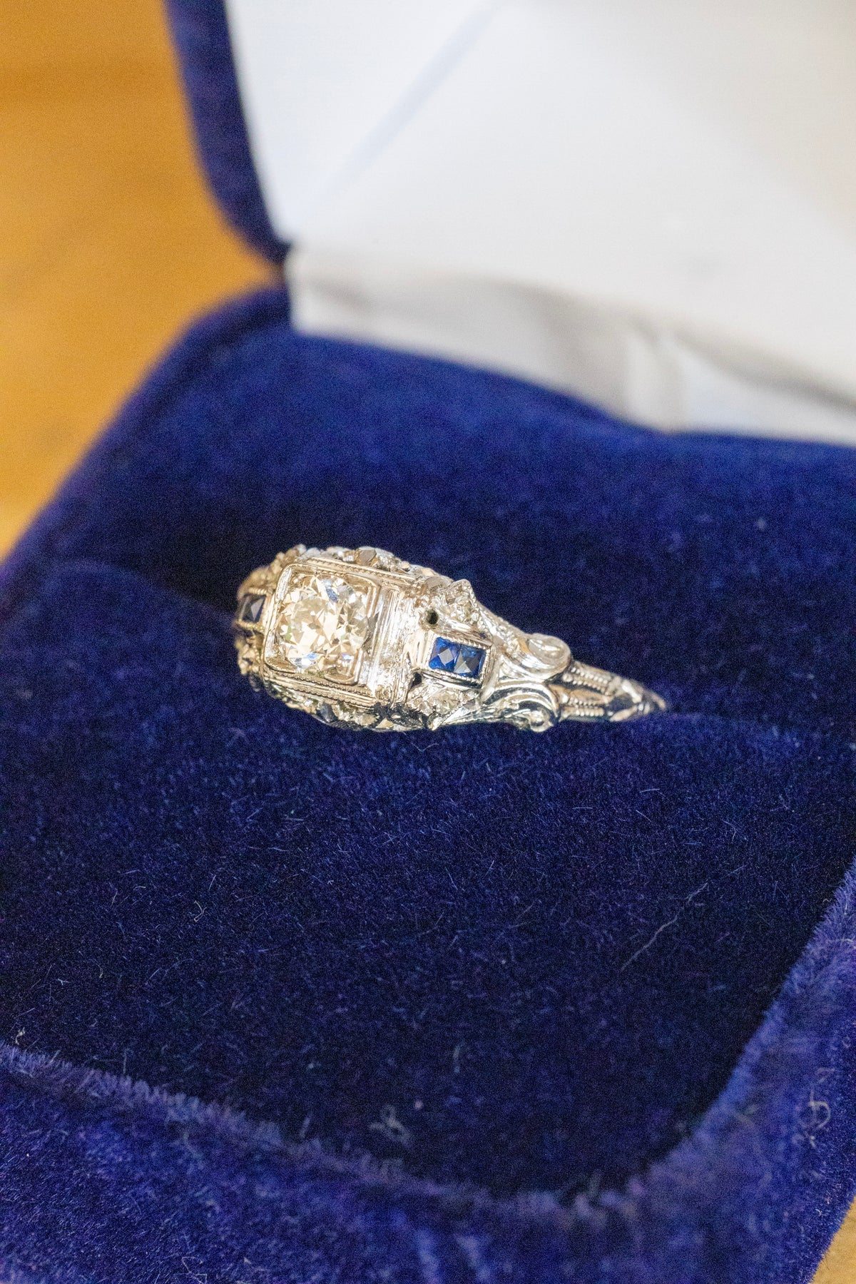 1930-1940 18K White Gold Round Old European Cut Natural Diamond and Synethic Sapphire Authentic Art Deco Ring