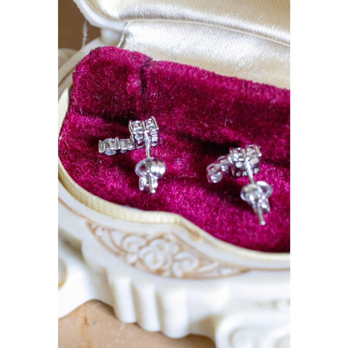 Vintage 14K White Gold Natural Diamond Dangle Earrings