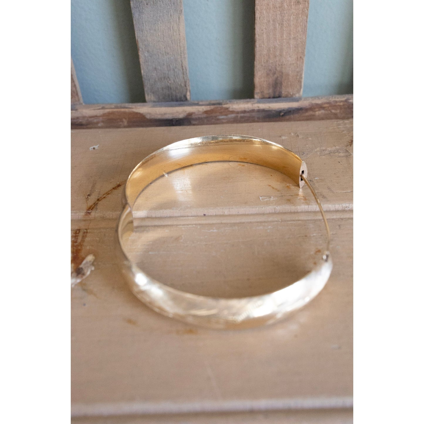 Vintage 14K Yellow Gold Oval Engraved Bracelet Bangle