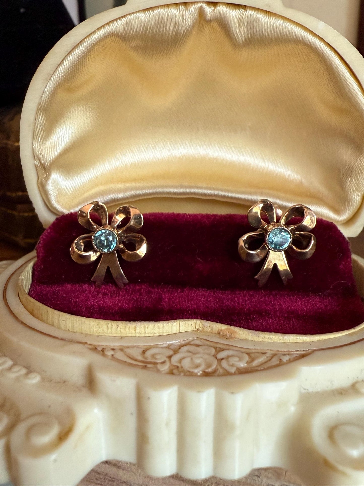 Retro c1930 E.& J. B. New York Jewelers 10K Rose Gold Zircon Bow Earrings