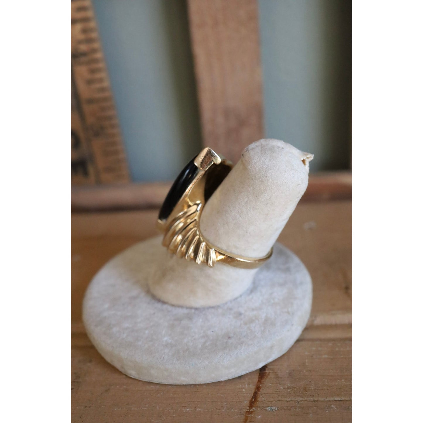 Vintage 14K Yellow Gold 1960-1970 Marquis Onyx Ring