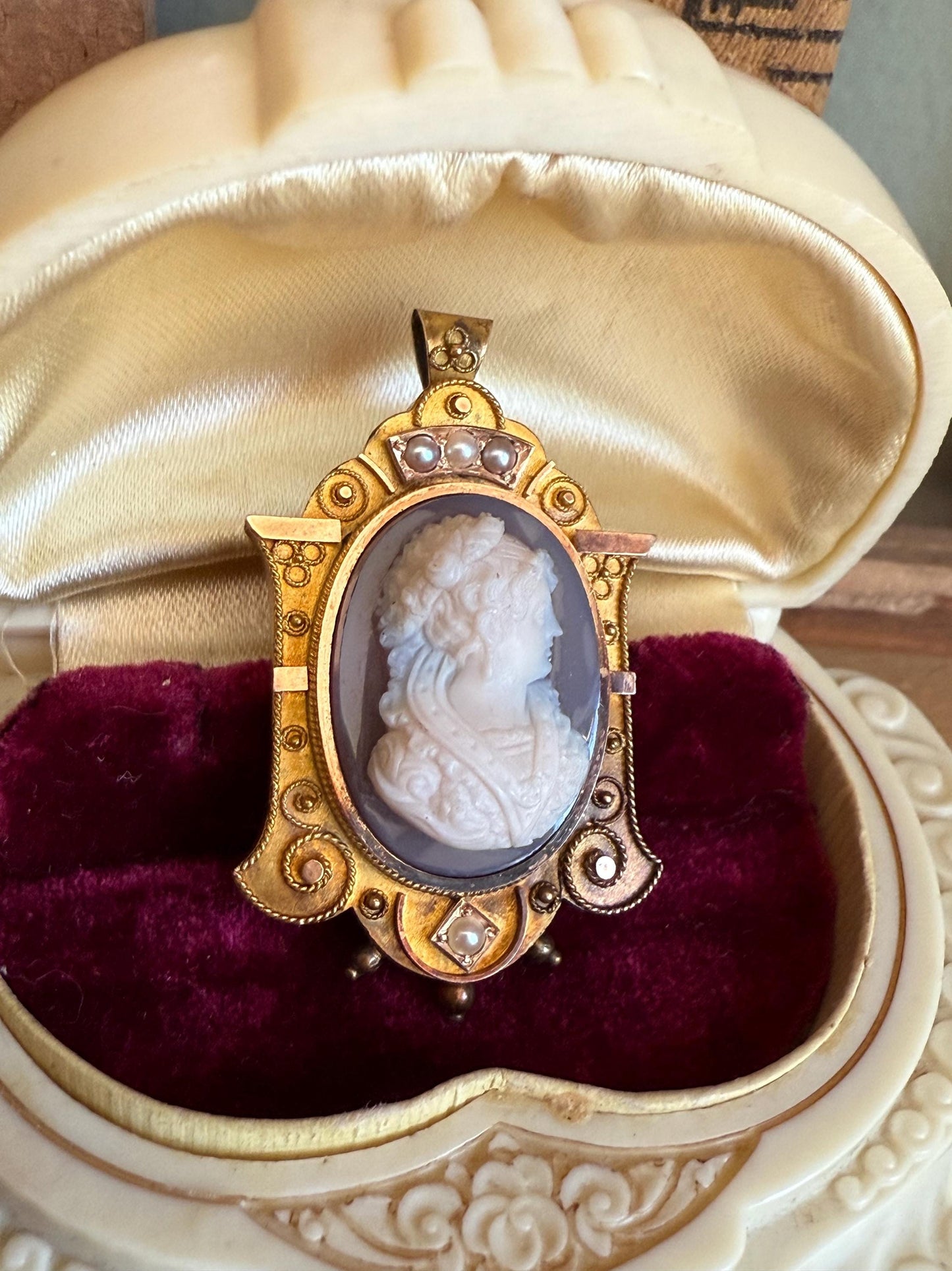 14K Yellow Gold Carved Banded Agate Cameo Pendant Brooch with Natural Seed Pearl Accents