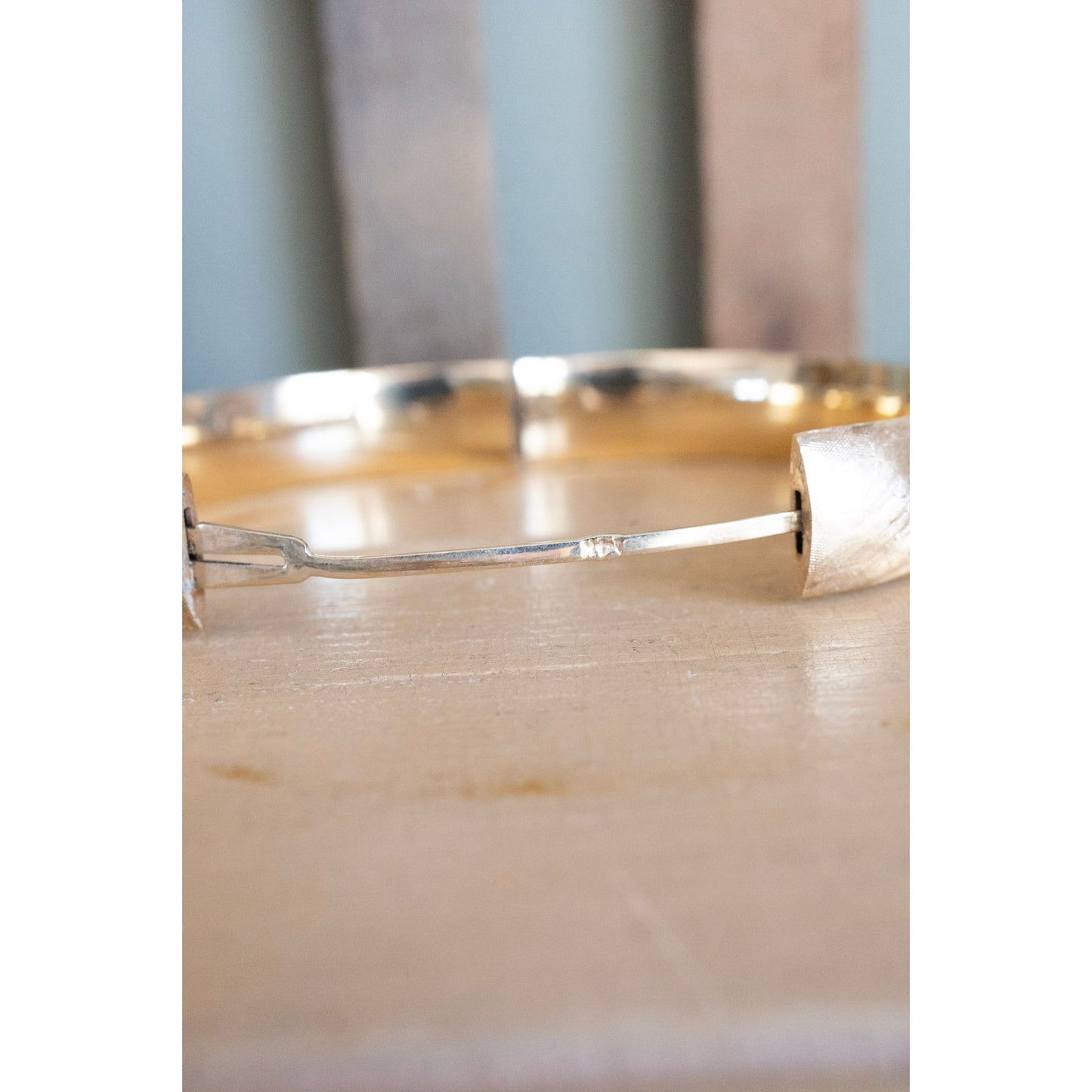 Vintage 14K Yellow Gold Oval Engraved Bracelet Bangle