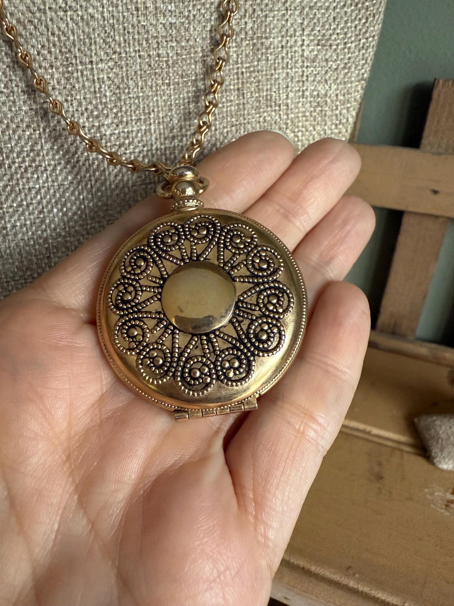 c1970 Costume Round Glass Citrine Like Stone Set Locket on Long Chain