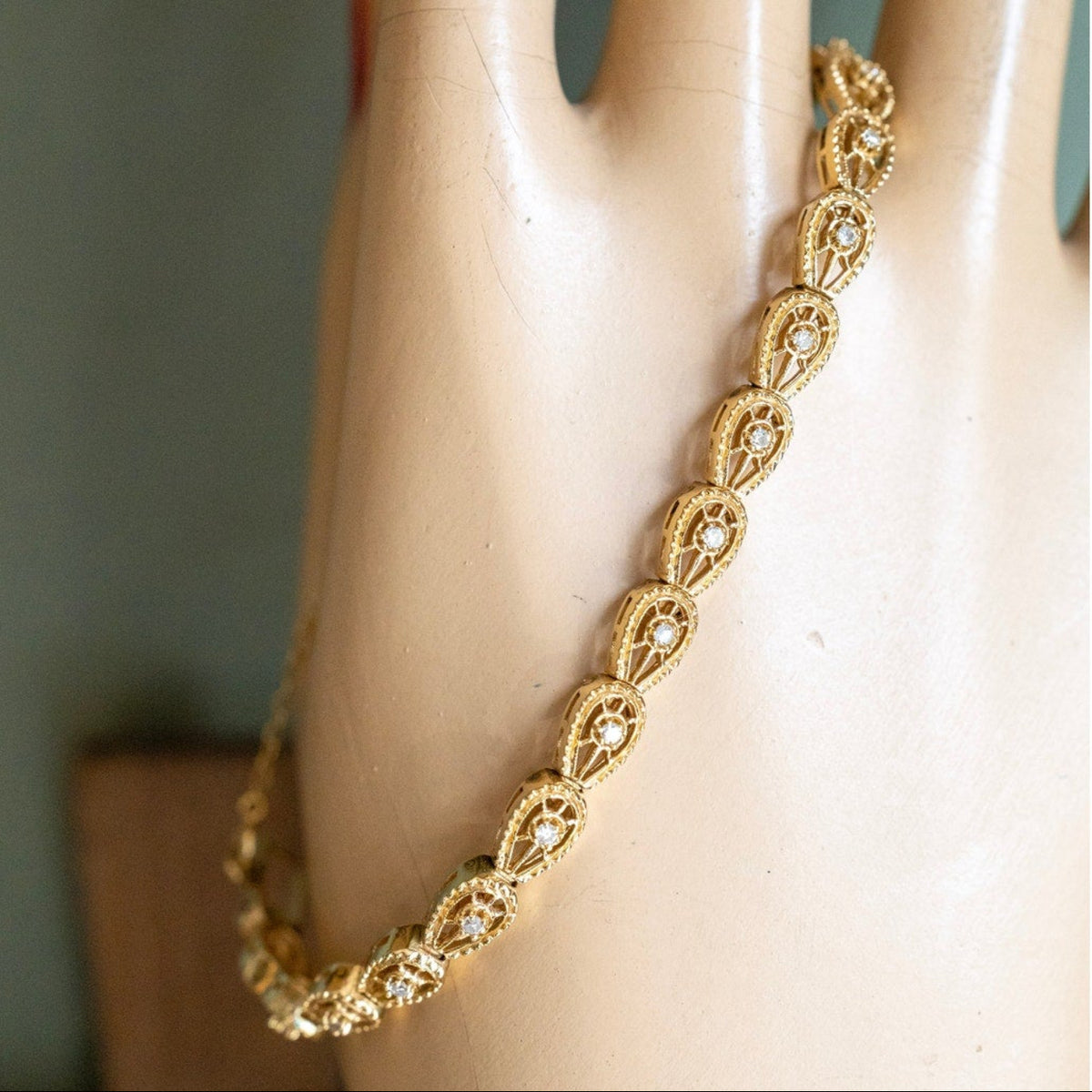 Vintage 14K Yellow Gold Diamond Set Link Bracelet
