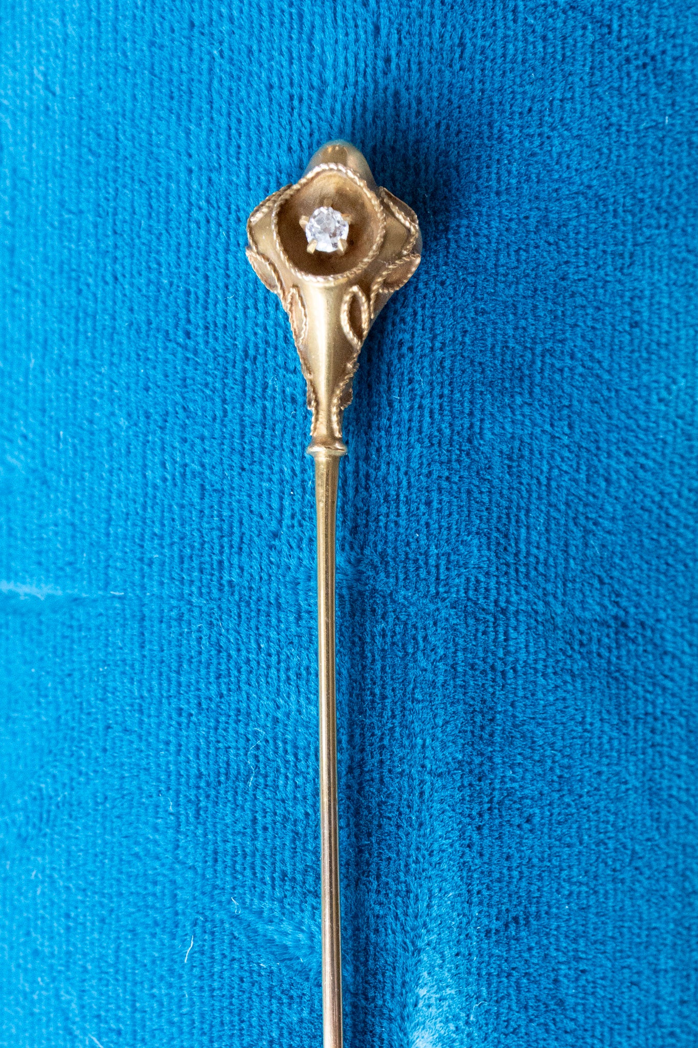 Late Victorian Antique 10K Yellow Gold Diamond Set Stickpin