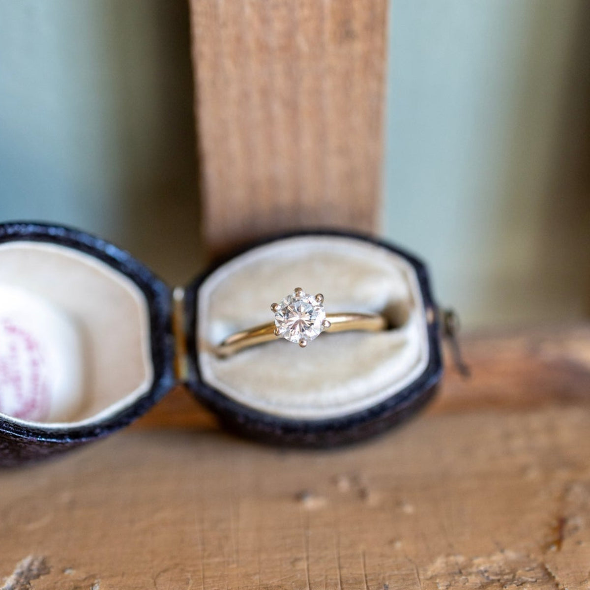 A Classic Vintage Natural Round Brilliant Cut Diamond Ring