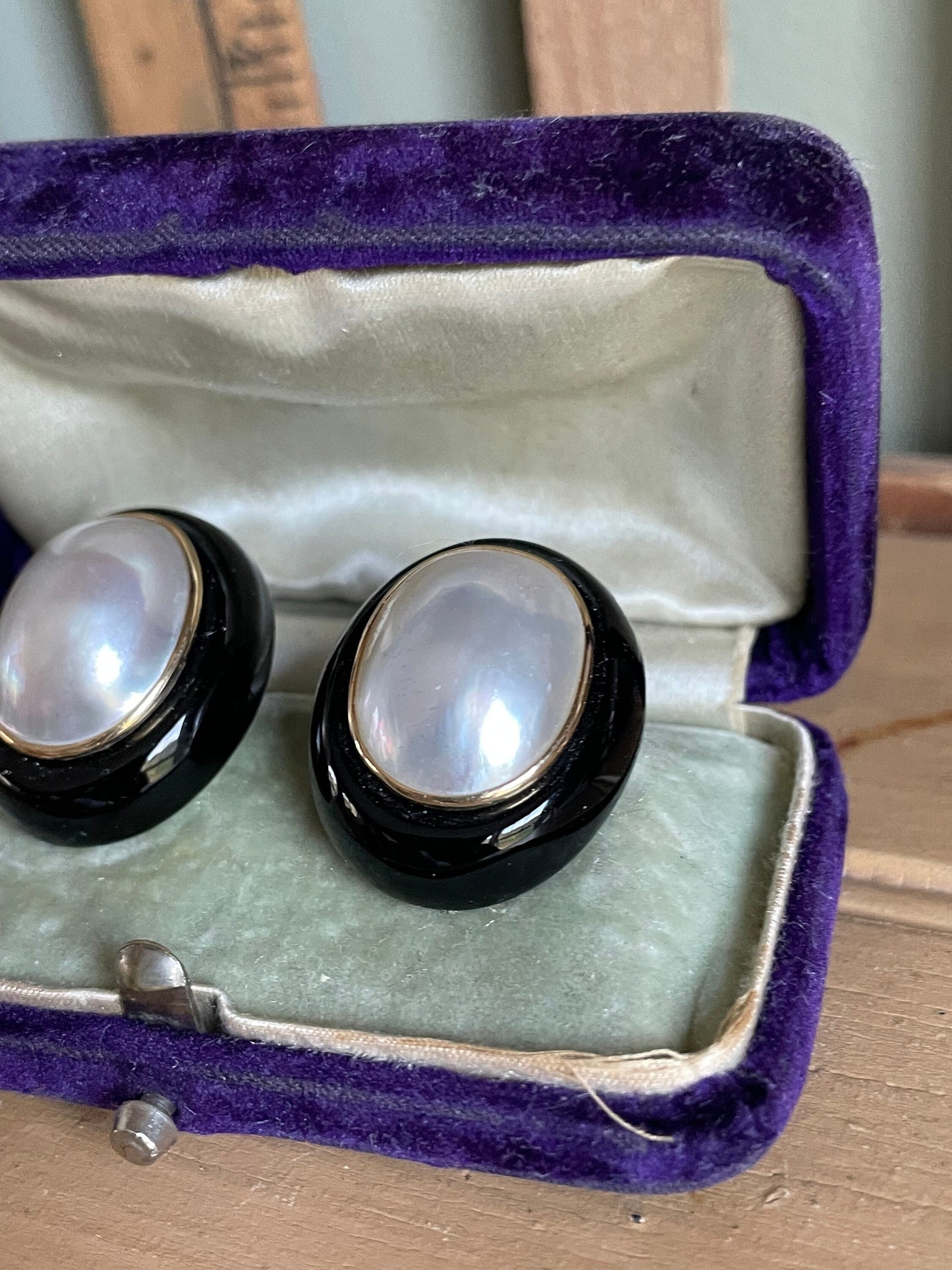 Vintage 14K Yellow Gold Onyx & Mabe Pearl Earrings Posts with Clip Backs