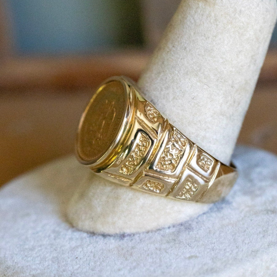 A Gold 1945 Mexican Dos Pesos Coin Set in 14K Yellow Gold Ring