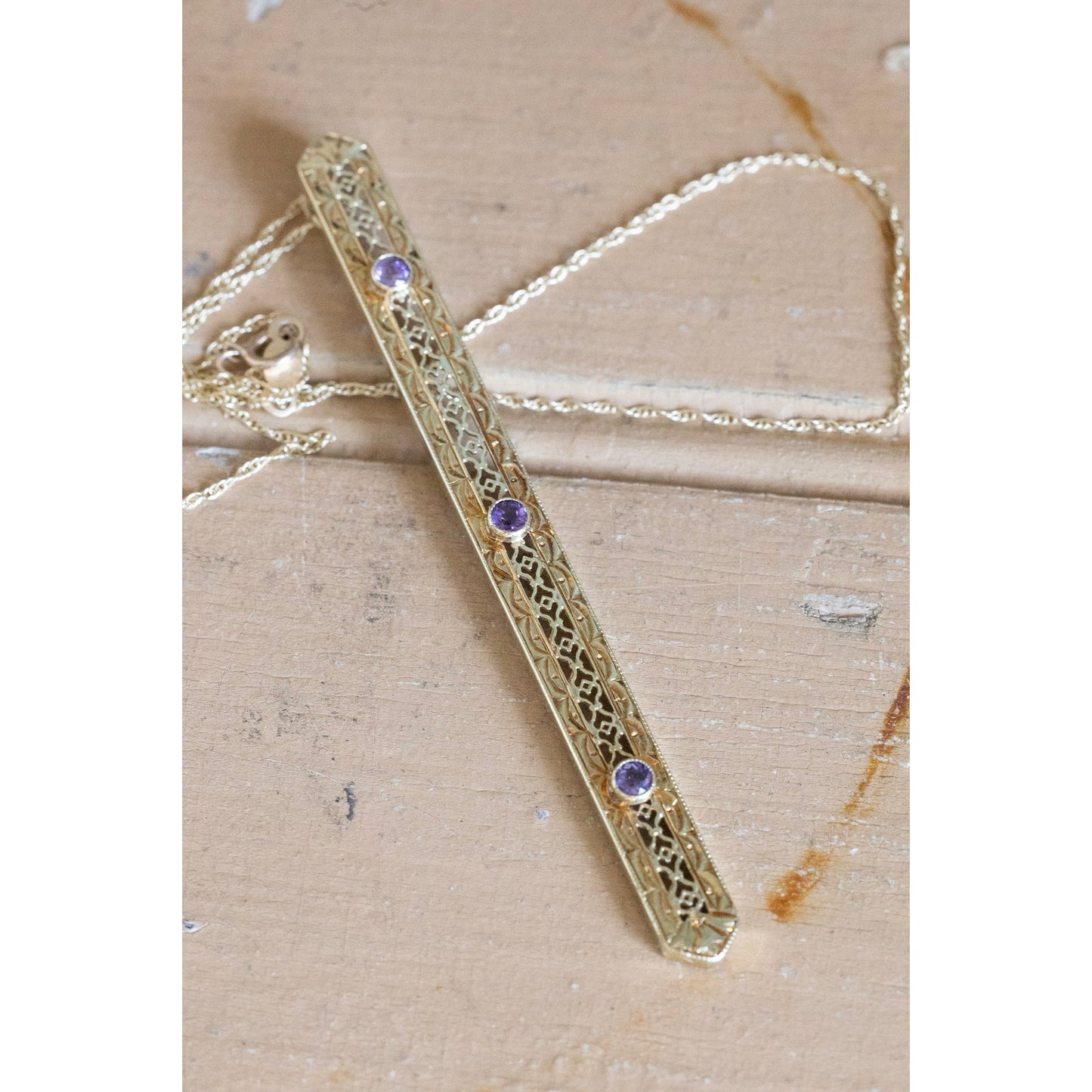 Unique 10K Yellow Gold Edwardian Amethyst Set Bar Pendant